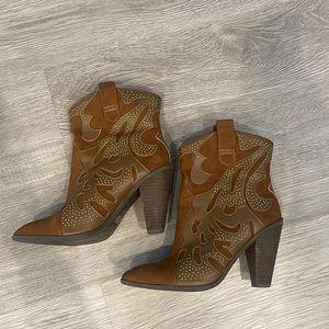 Carlos Santana Brown Ankle Boots